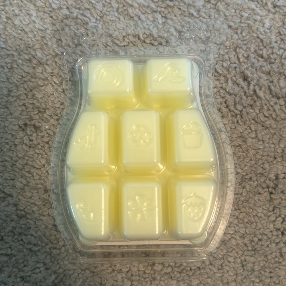 Havana Cabana Scentsy Bar - Picture 2 of 2